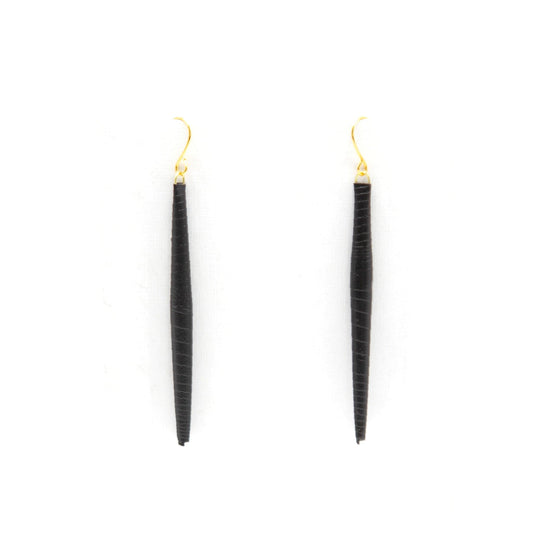 BEVERLY SMART Pendantes Noire Boucles d'oreilles « Bâton » en papier recyclé