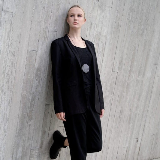 BEVERLY SMART pendentifs Collier Bauhaus 01 – Collier Pendentif en Cuir Noir Brillant