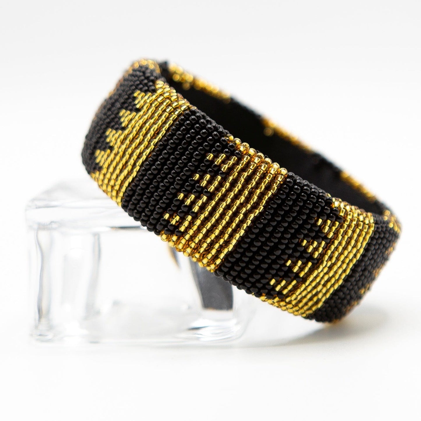 BEVERLY SMART manchettes Style 7 Bracelet manchette en perles, éthique et métallique