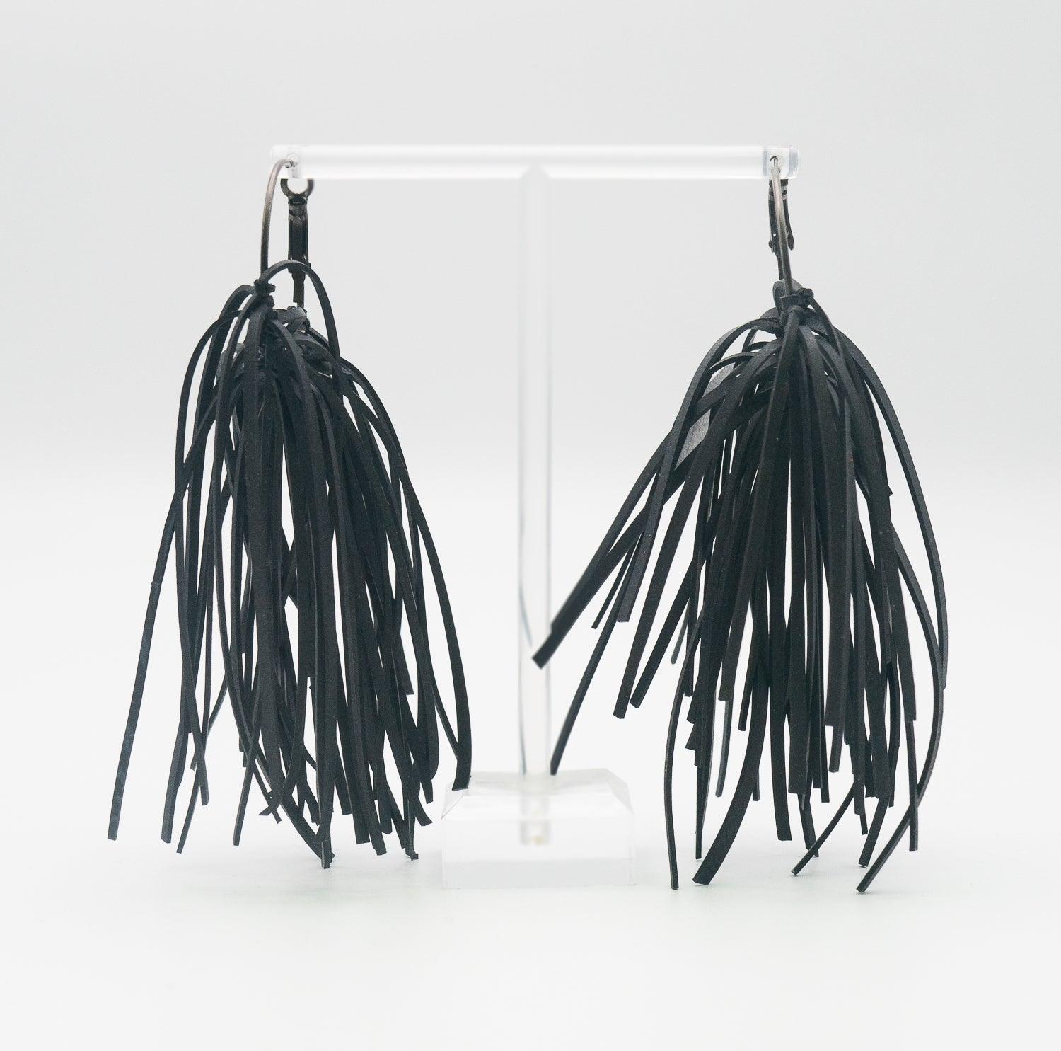 Recycled rubber inner tube spaghetti earrings – BEVERLY SMART EI
