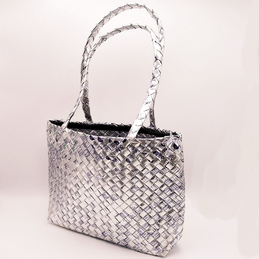 Handwoven handbag made from aluminium laminate offcuts – BEVERLY SMART