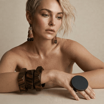 BEVERLY SMART Bangle Jonc imposant en acajou sculpté à la main