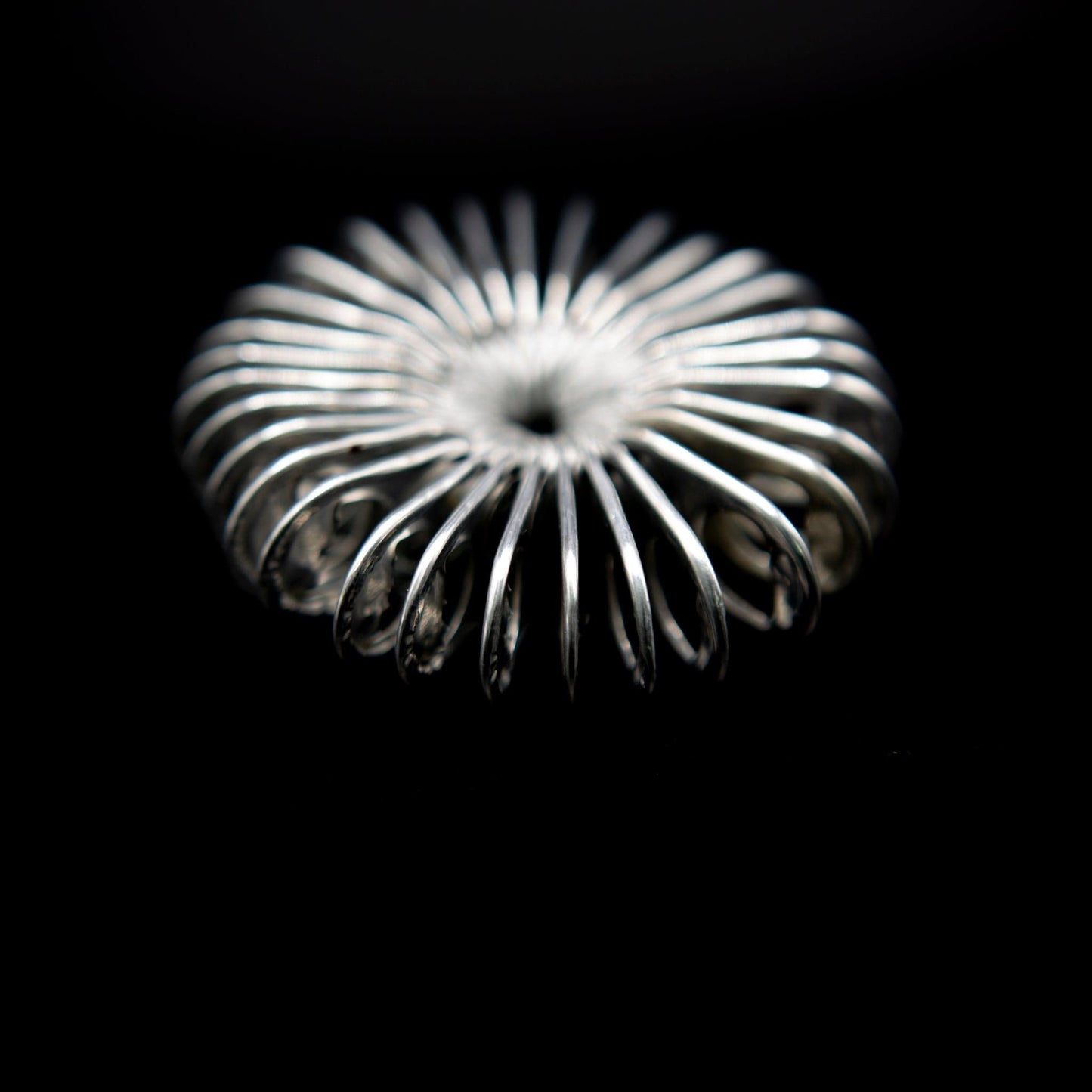 BEVERLY SMART Broche Broche en languettes de canette recyclées