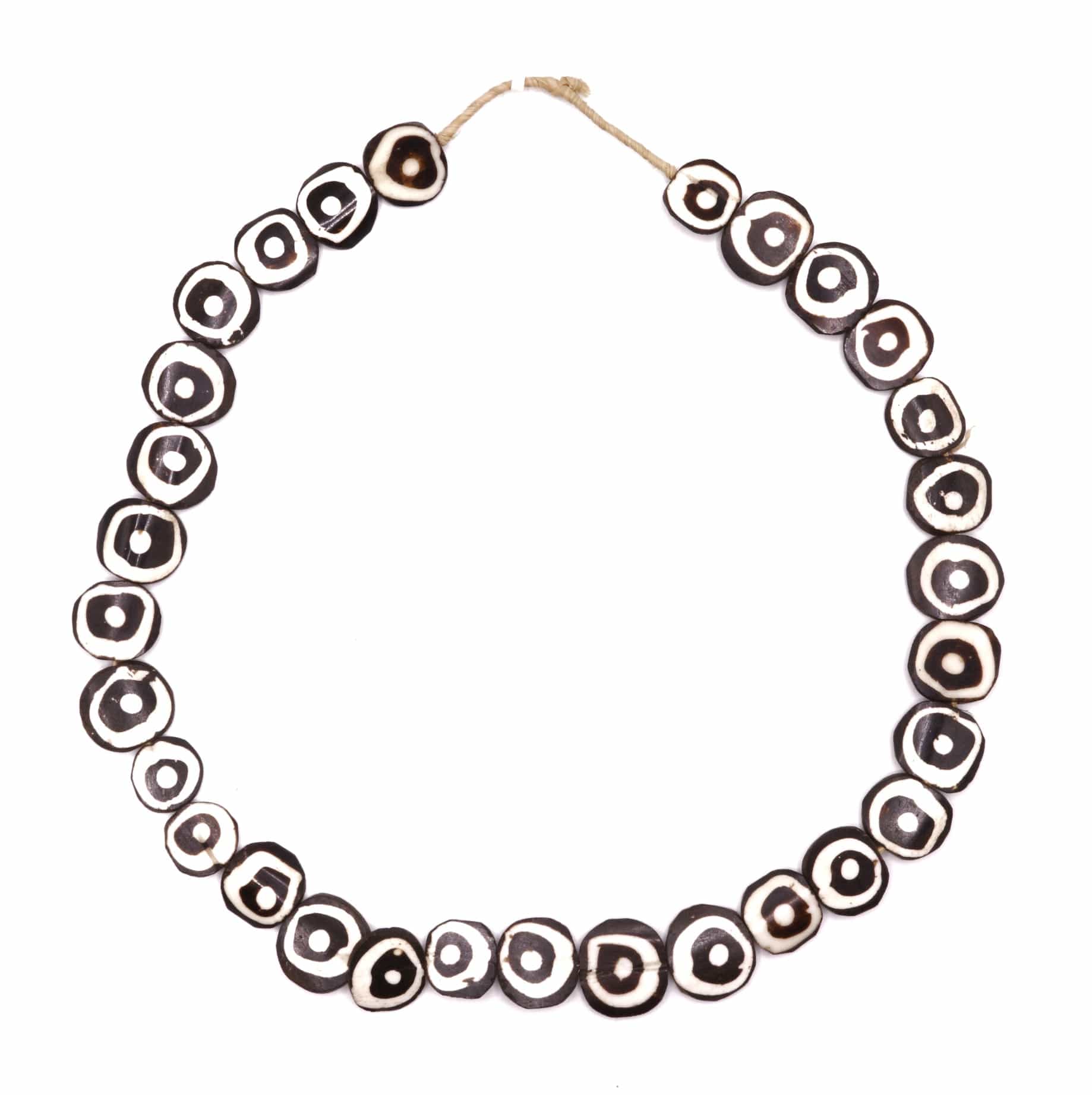BEVERLY SMART EI Princesa Oeil Collier en perles plates d’os artisanal