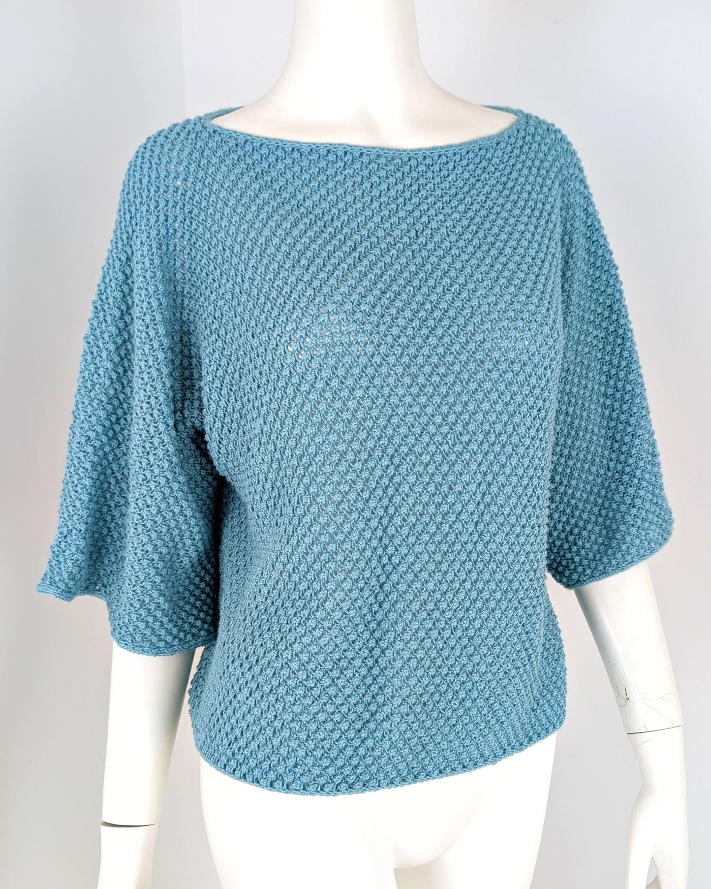 BEVERLY SMART EI tricots The Blackberry Sweater Pattern