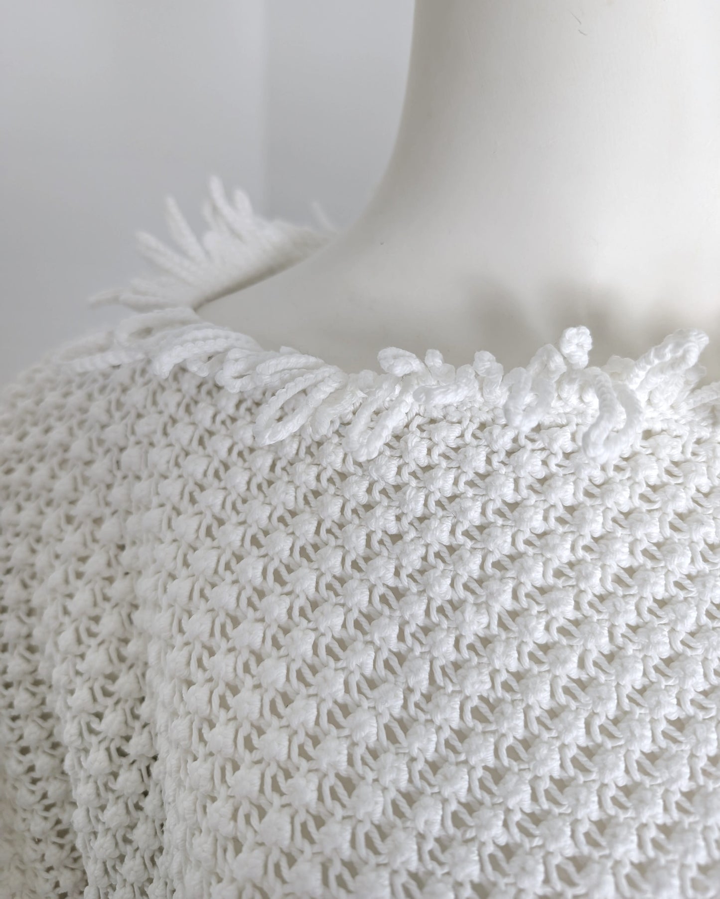 BEVERLY SMART EI tricots The Blackberry Sweater Pattern