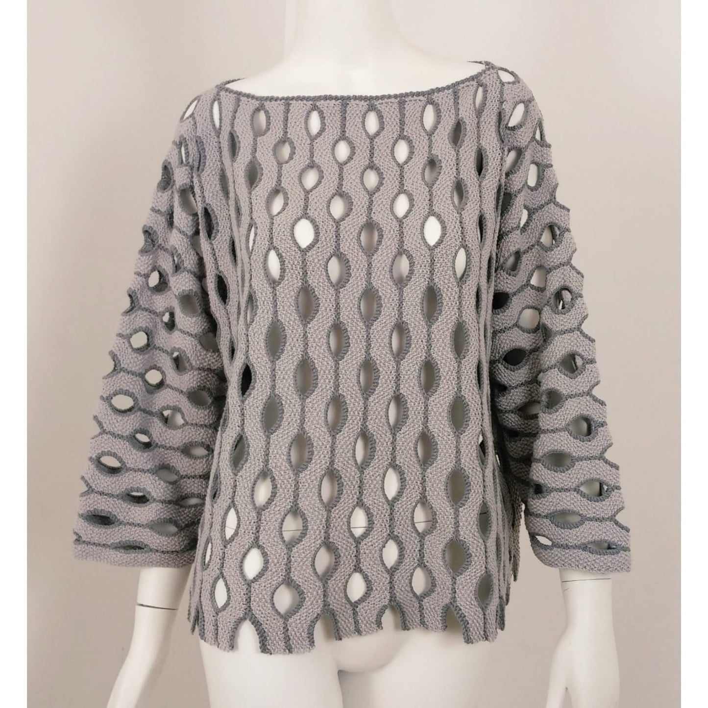 BEVERLY SMART EI tricots The Eyeliner Sweater Pattern