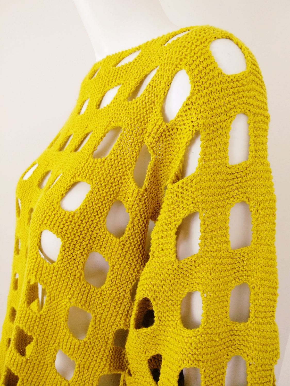 BEVERLY SMART EI tricots The Grid Sweater Pattern