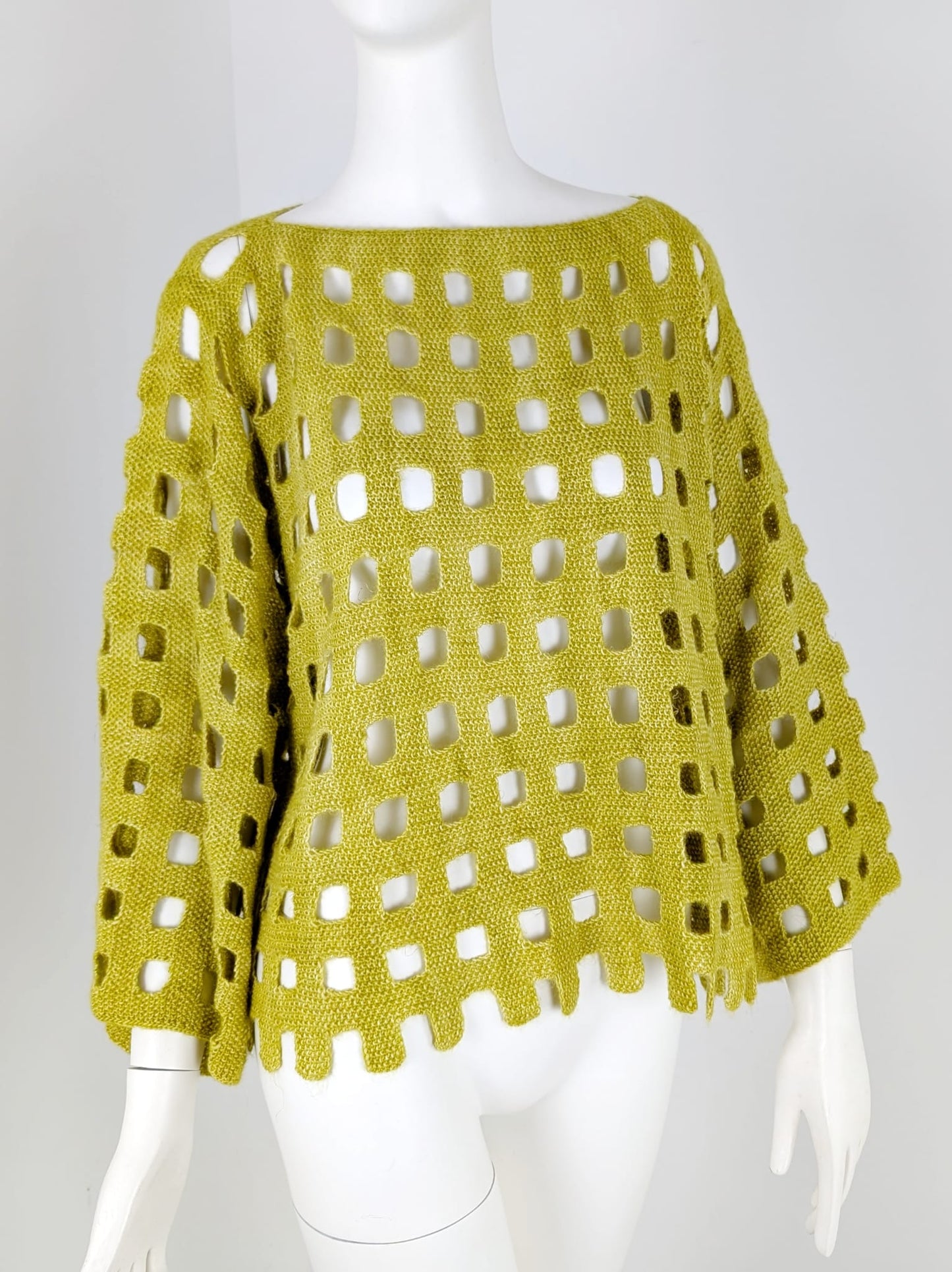 BEVERLY SMART EI tricots The Grid Sweater Pattern