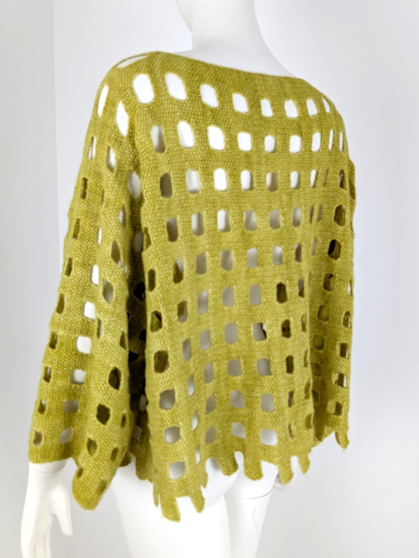 BEVERLY SMART EI tricots The Grid Sweater Pattern