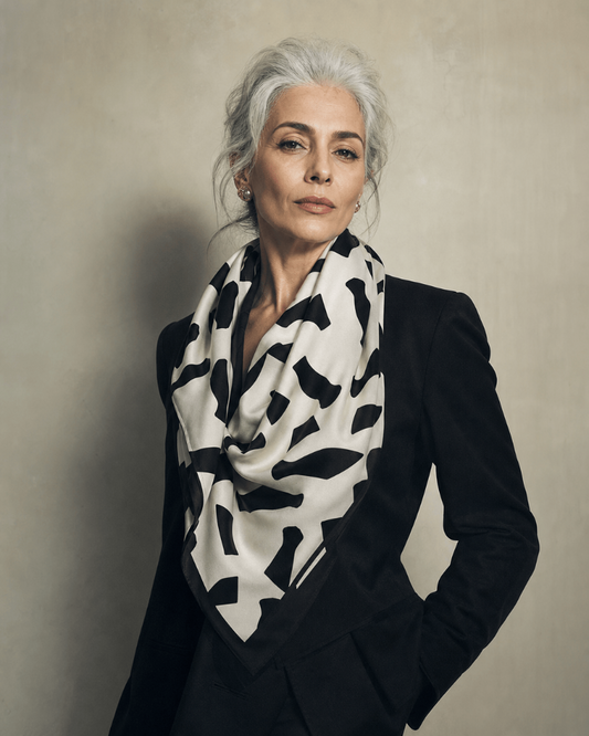 BEVERLY SMART foulard FOULARD en soie - édition limitée, signé Beverly Smart