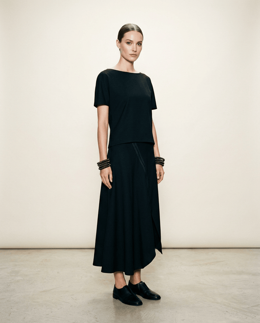 BEVERLY SMART jupe Jupe noire asymétrique en biais avec zip apparent