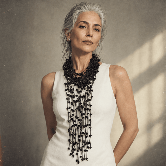 BEVERLY SMART Necklaces Collier cascade de perles et ficelle de cuir