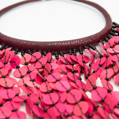 BEVERLY SMART Necklaces Collier plastron en cascade de discs en vinyl recyclé