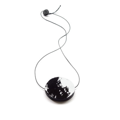 BEVERLY SMART pendentifs Collier Bauhaus 01 – Collier Pendentif en Cuir Noir Brillant