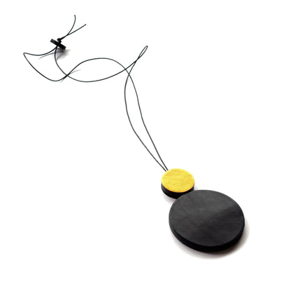 BEVERLY SMART pendentifs Collier Bauhaus 02 – Collier Pendentif en Cuir Fait Main