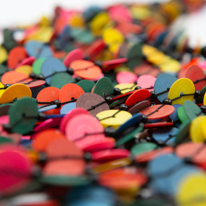 BEVERLY SMART Ras du cou Collier plastron en cascade de discs en vinyl recyclé