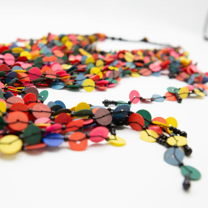 BEVERLY SMART Ras du cou Collier plastron en cascade de discs en vinyl recyclé