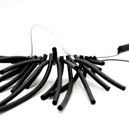 BEVERLY SMART sautoir Collier Long Noir en Silicone – Bijou Contemporain Fait Main