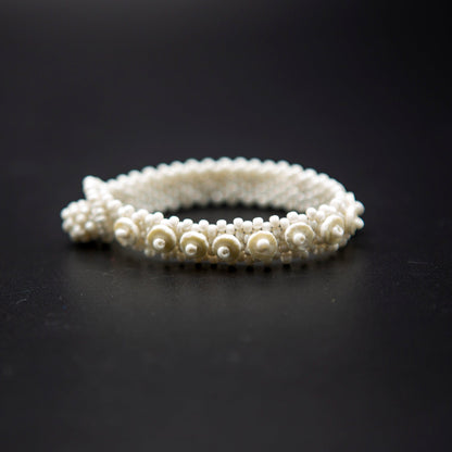 BEVERLY SMART souples Bracelet discret en perles durables faites en coquille d'œuf d'autruche