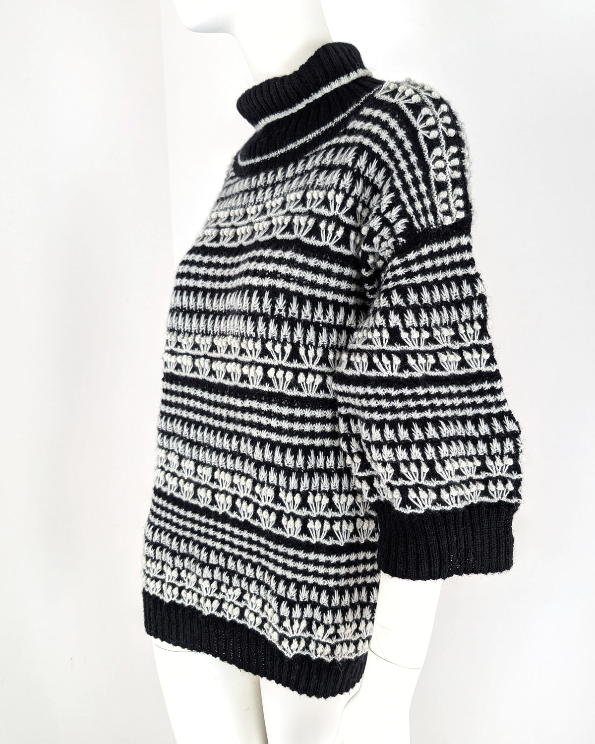 BEVERLY SMART tricots Pull jacquard, noir et crème, n° 9