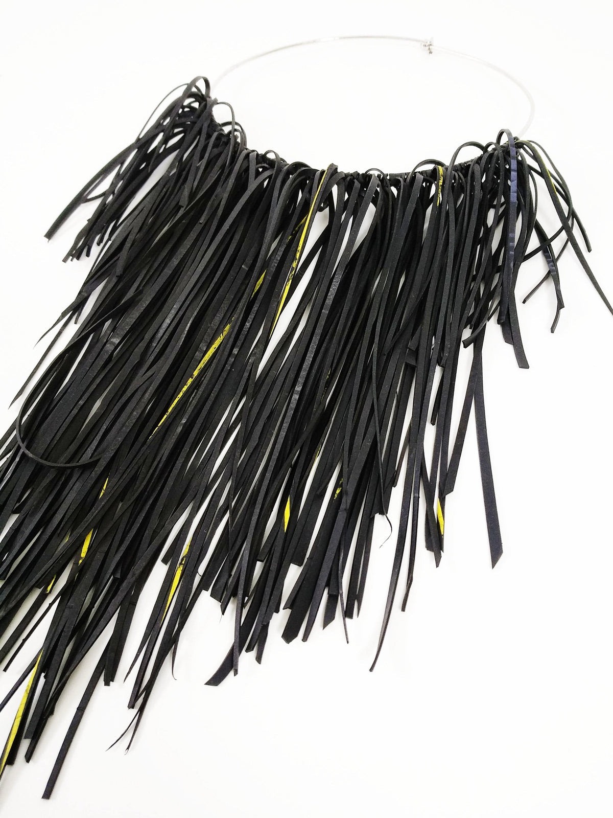 BEVERLY SMART Choker Collier spaghetti en caoutchouc recyclé