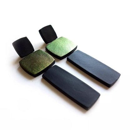 BEVERLY SMART Earrings Vert anis métallisé / Clou Grandes boucles d'oreilles en blocs de cuir