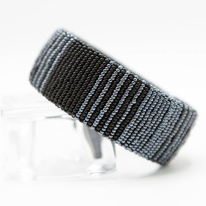 BEVERLY SMART manchettes Bracelet perles façon manchette, éthique et chic