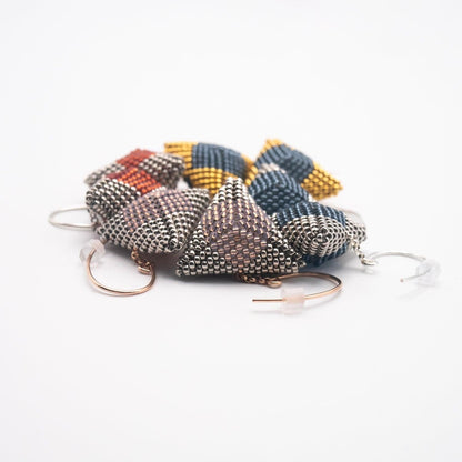 BEVERLY SMART Pendantes Boucles d'oreille LES 12 APOTRES en perles de rocaille japonaises