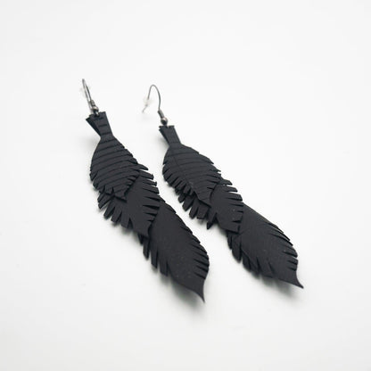 BEVERLY SMART Pendantes Boucles d'oreilles feuilles en caoutchouc recyclé