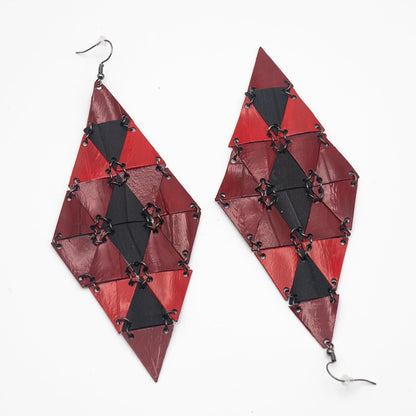 BEVERLY SMART Pendantes Long (15cm) / Rouges Boucles d'oreilles SHARON en caoutchouc recyclé