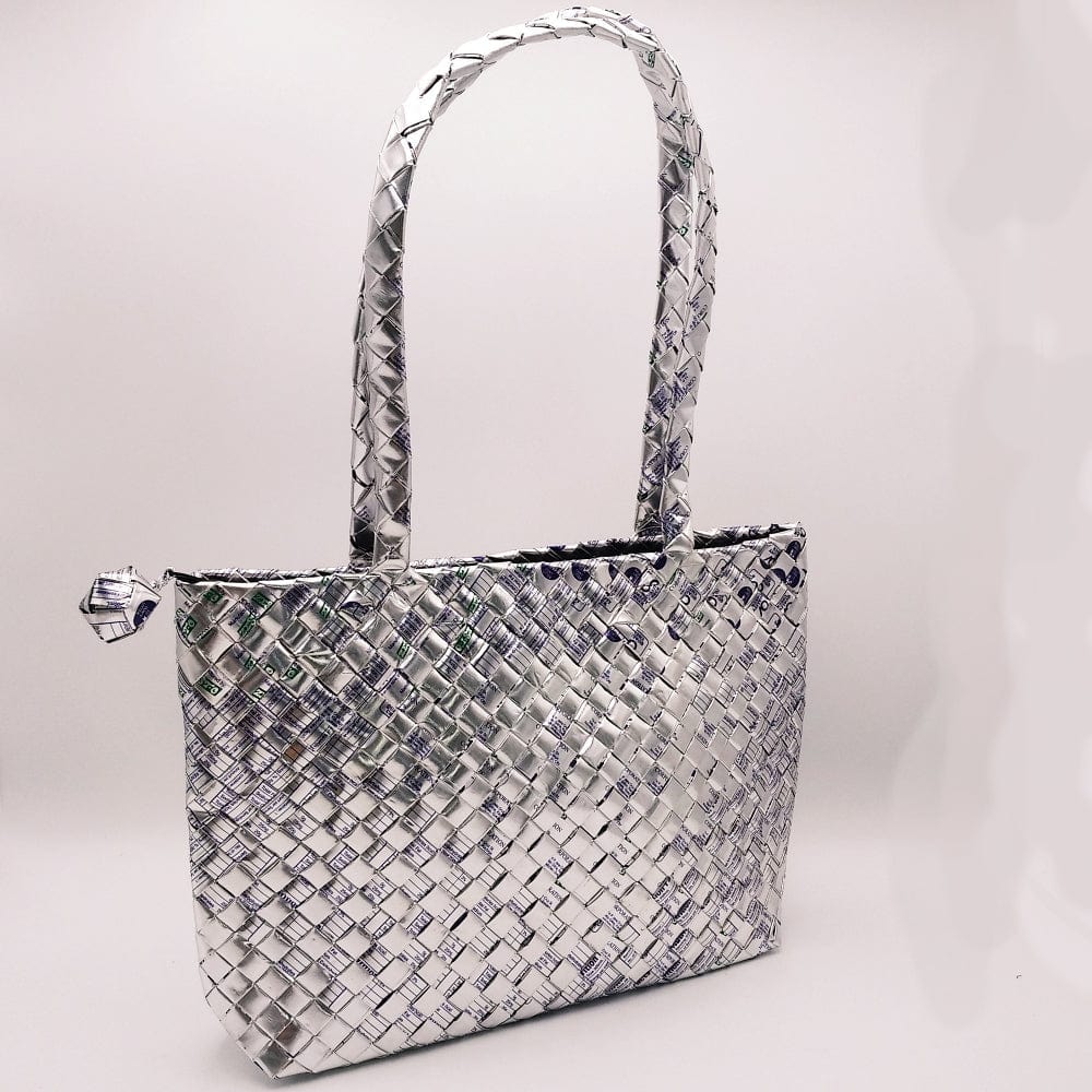 Handwoven handbag made from aluminium laminate offcuts – BEVERLY SMART